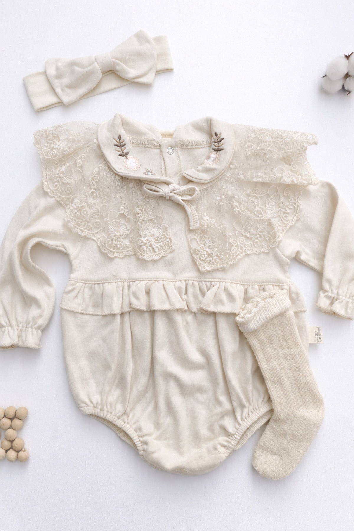 Luxury Soft Çıkarılabilir Dantelli Yaka Romper – Kız Bebek Tulum, %100 Pamuk
