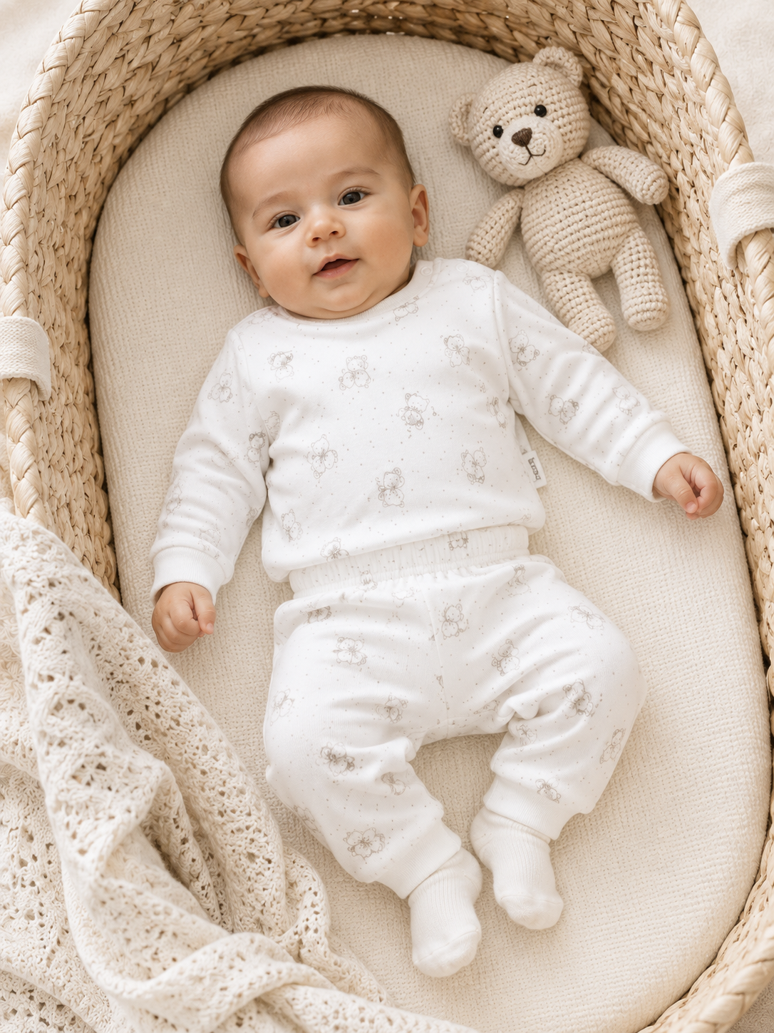Ekru Ayıcık Desenli Bebek Takımı Uzun Kollu Üst ve Pantolon Pijama Takımı